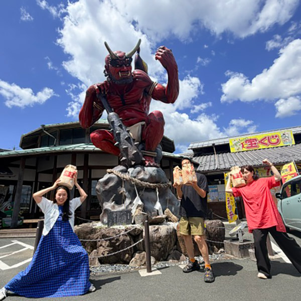Groovy Radio Caravan  in 道の駅 広見森の三角ぼうし<br>～鬼の居ぬ間に洗濯だ！～